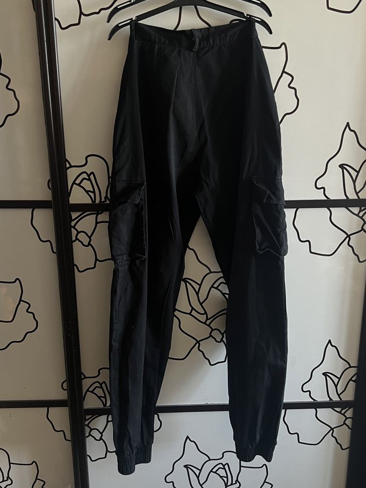 Штани карго від missguided