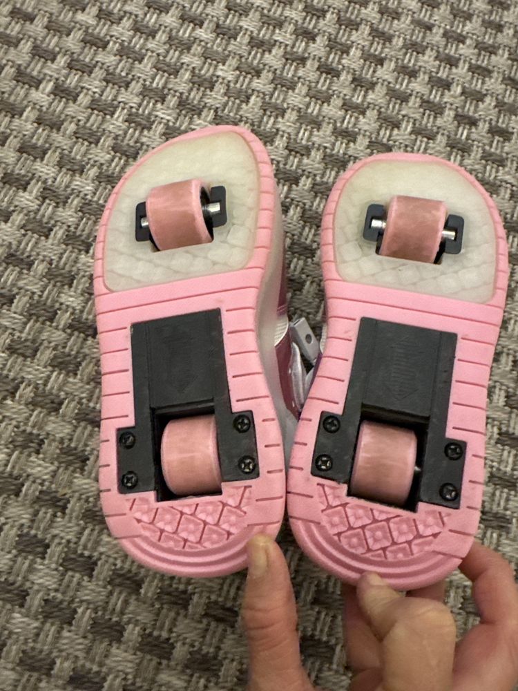 Sapatos com roda