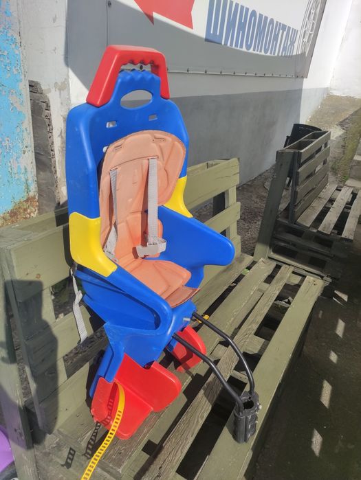 Продам вело крісло та автокрісло