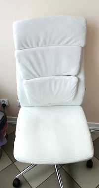 Fotel Obrotowy Biały