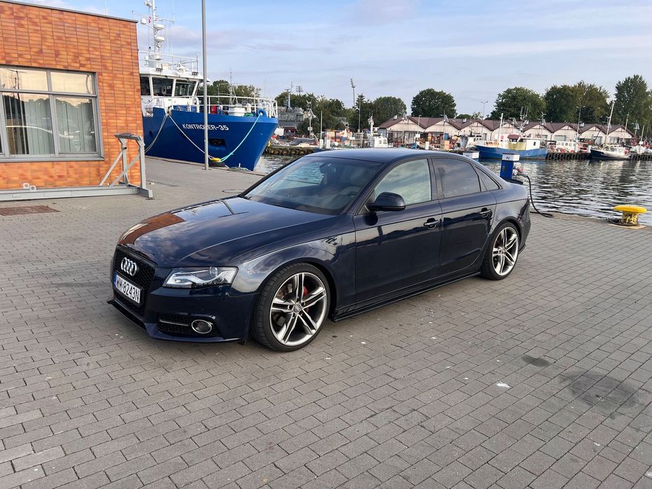 Audi A4 Limousine Audi A4 B8 3.0