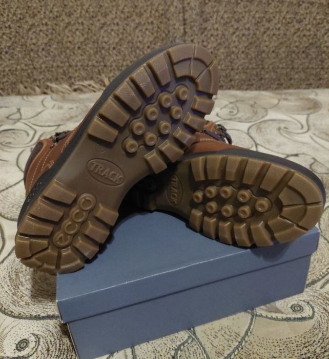 Чоловічі черевики ECCO Track 25 Low. 42,45 розмір. Оригінал.