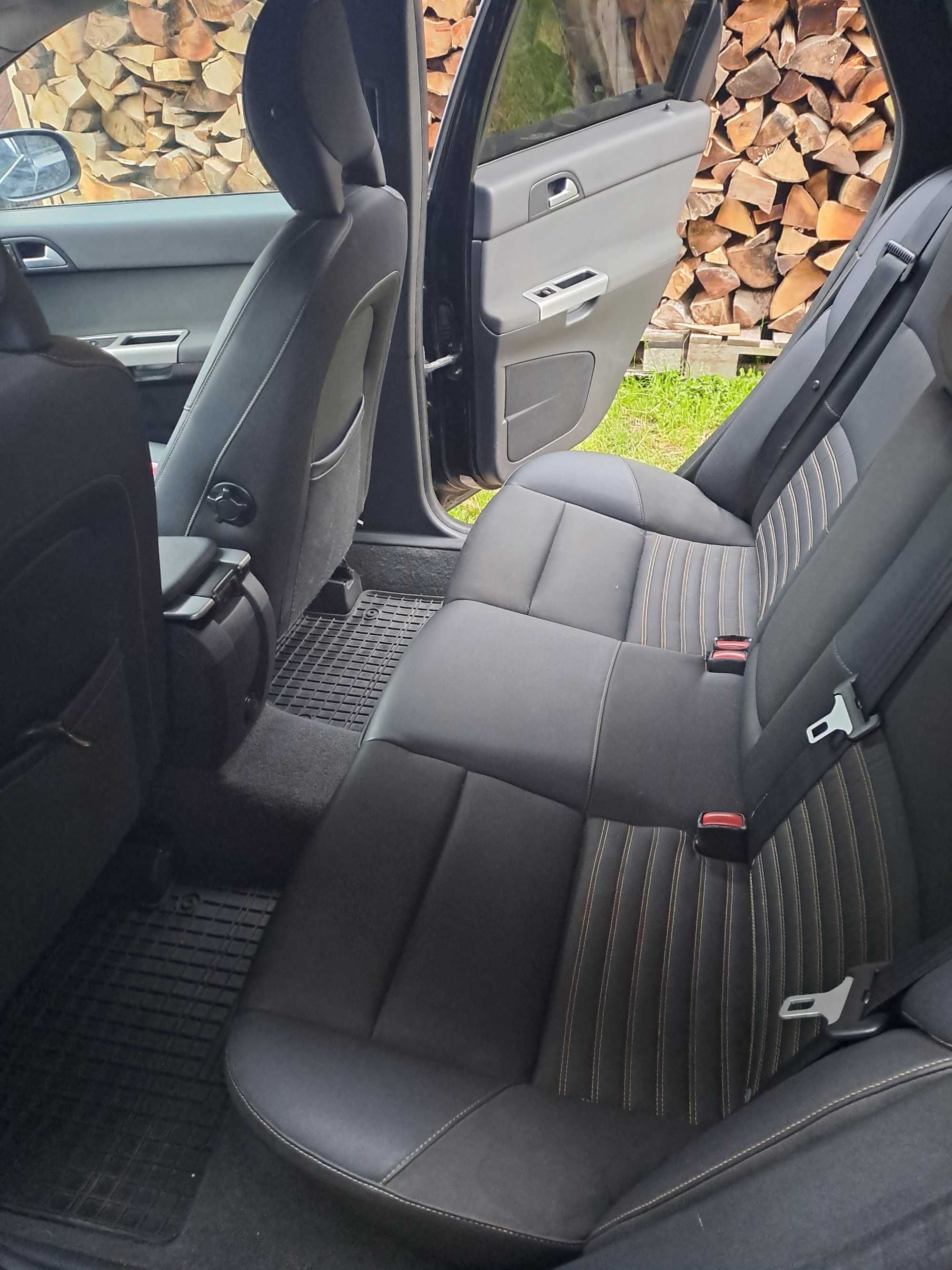 Volvo v50 2.4 d5 180Km