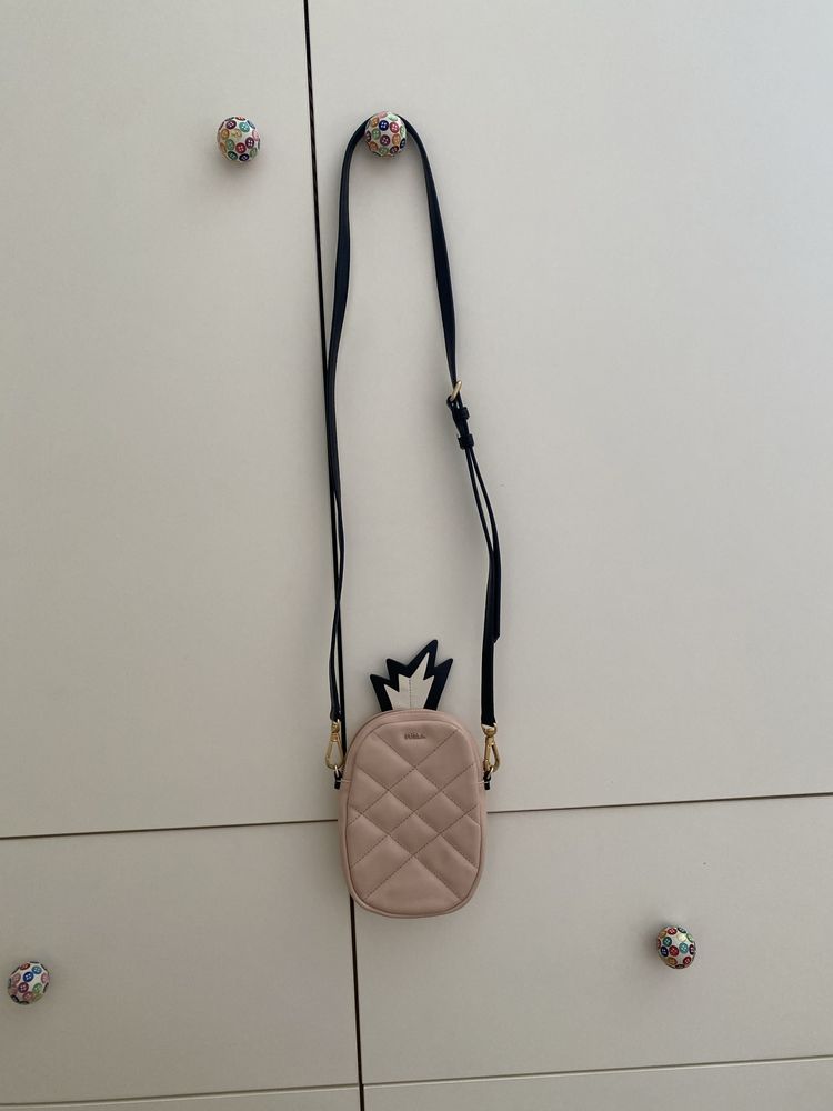 Furla coccinelle michael kors burberry