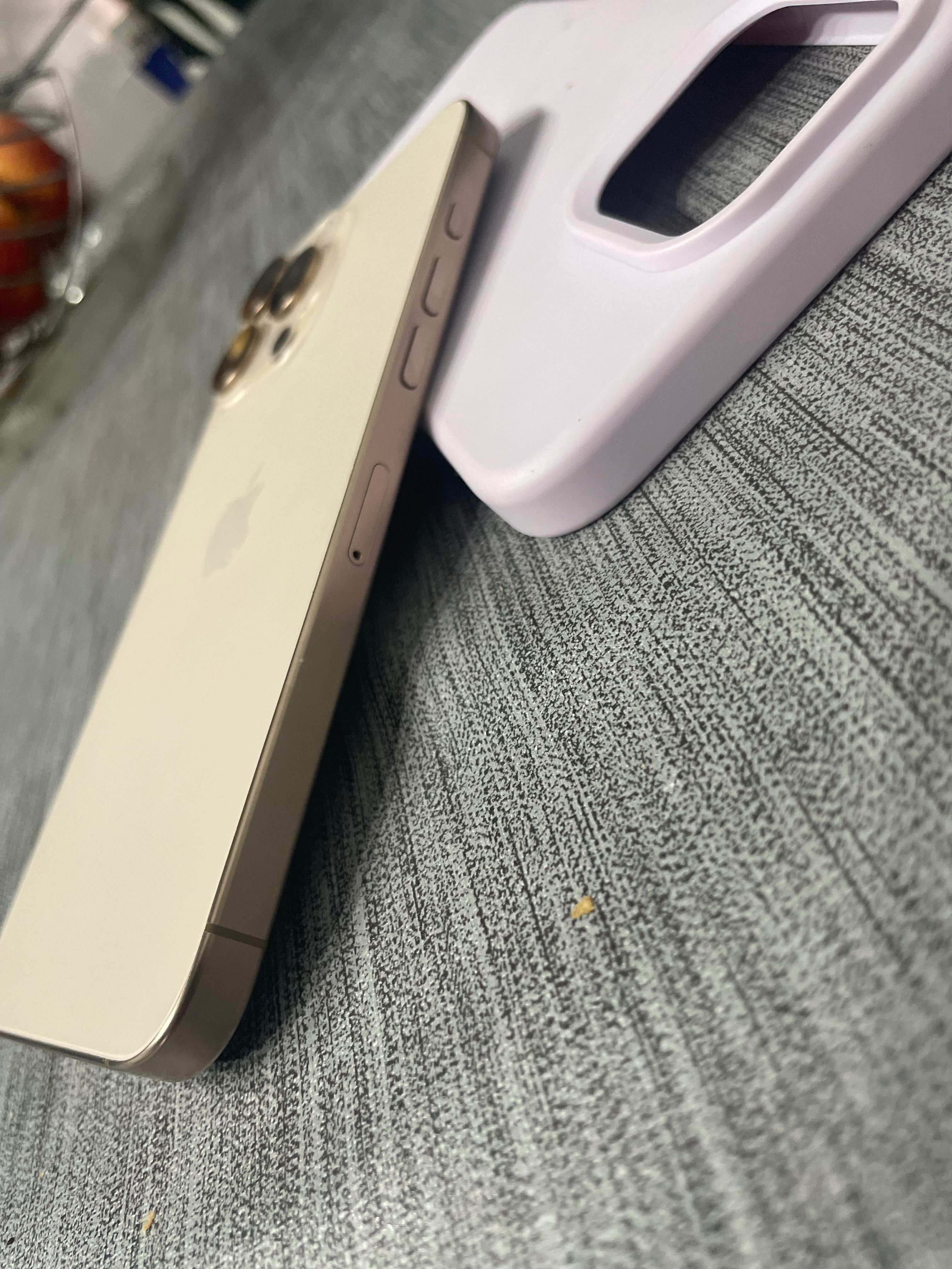 Vendo / troco iPhone 16 PRO MAX Desert Titanium