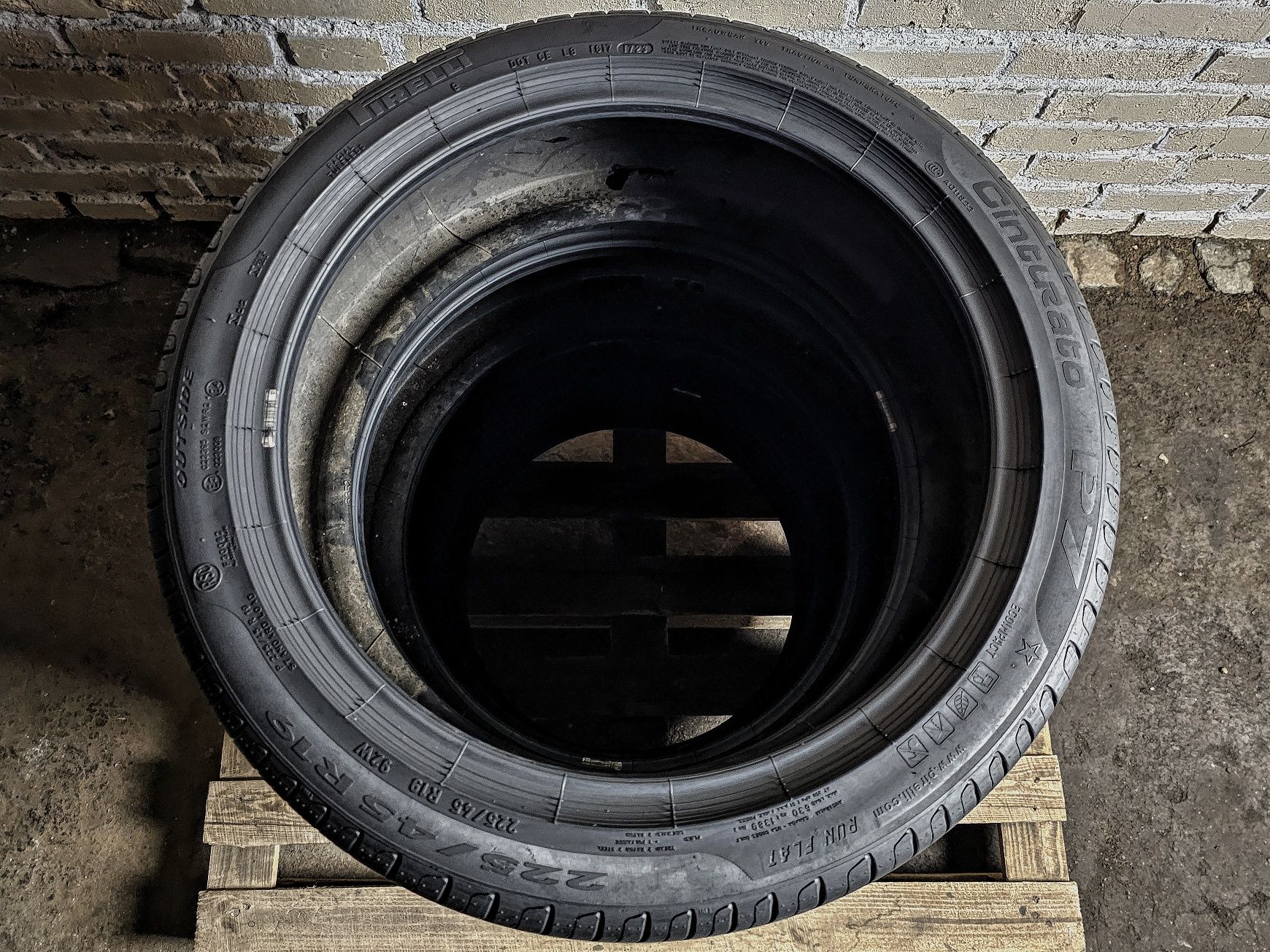 Шини 225/45r19 Pirelli | Germany | 2023 | 5.5mm | Преміум комплект