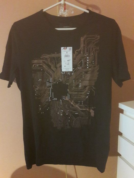 T- shirt s Reserved