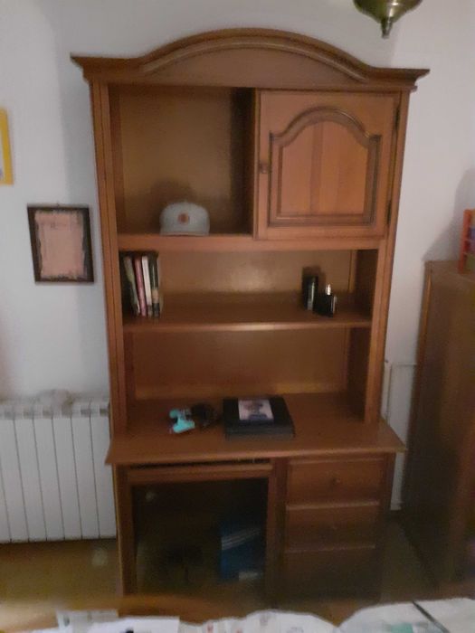 Secretária em madeira pinho mel