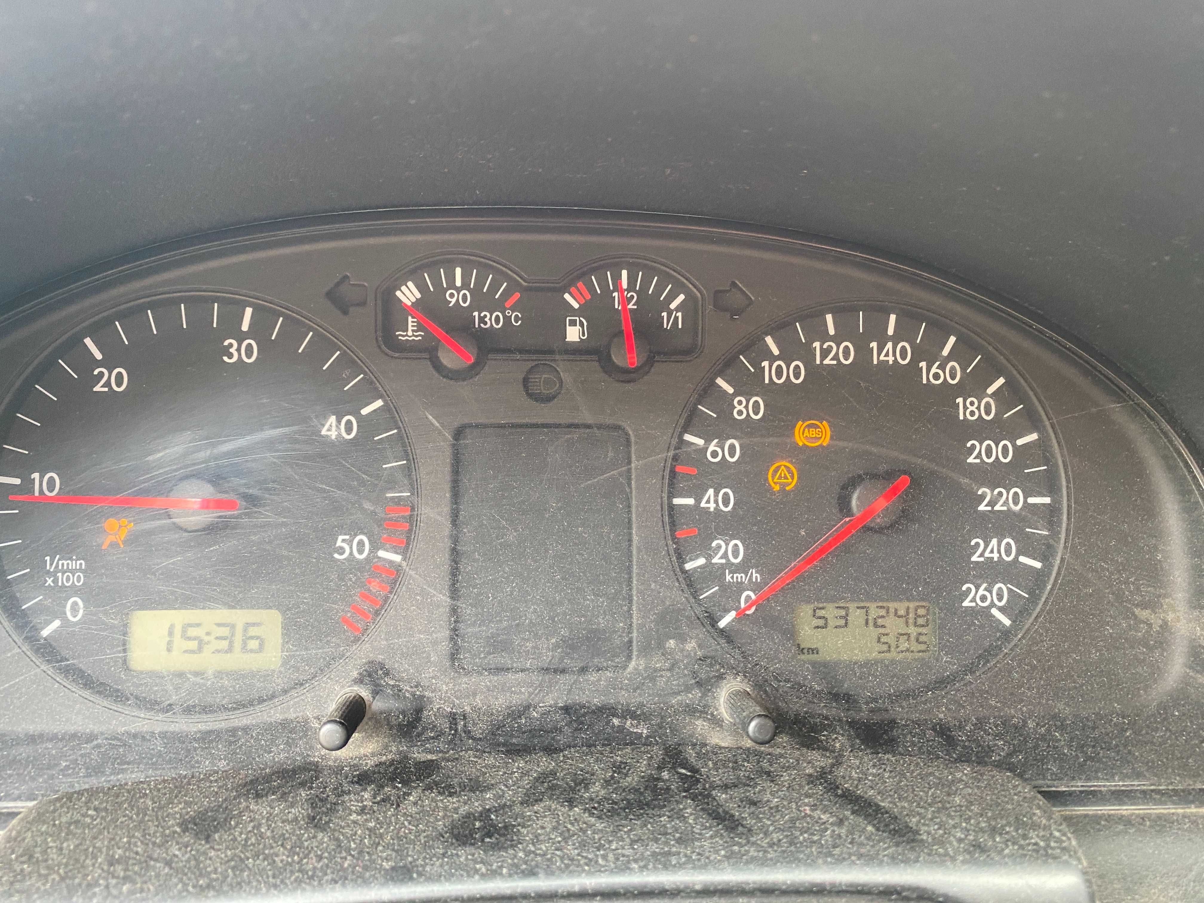 2000 Volkswagen Passat B5 1.9tdi wszystkie części