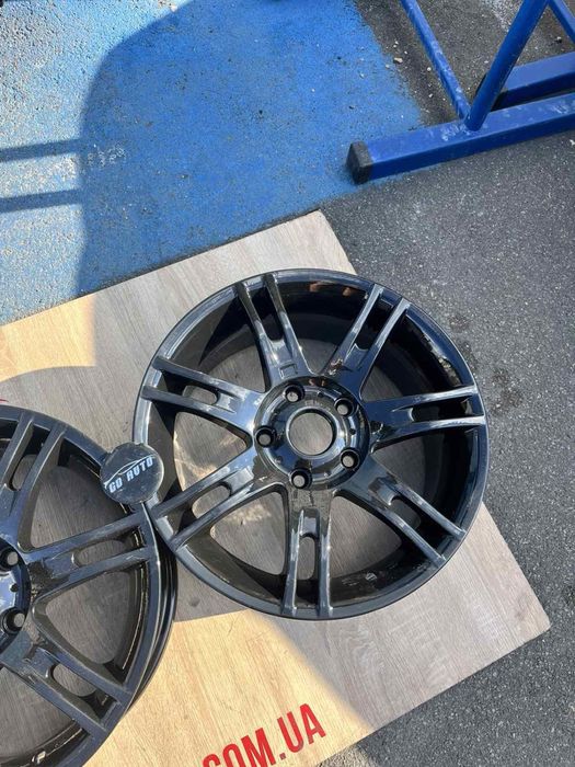 Goauto круті диски 5/120 r16 et40 7j dia66,6 в чорному кольорі