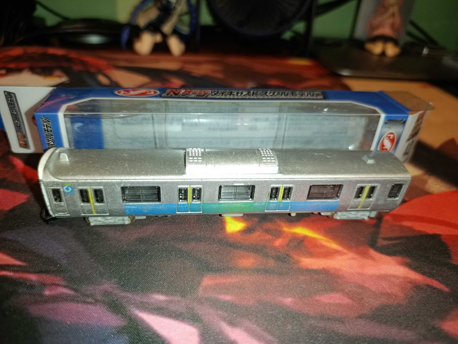 Металева модель японського поїзда Seibu 30000 series N scale
