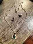 Conjunto de colar e brincos