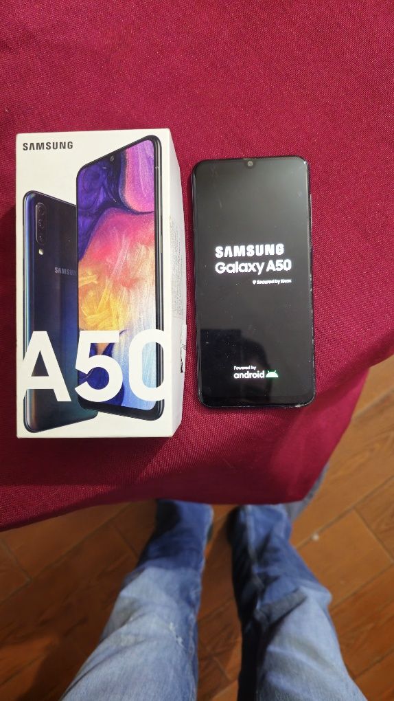 Samsung A50 em bom estado