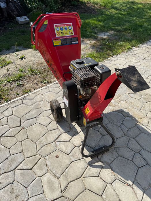 Rebak rozdrabniacz do gałęzi  stan bardzo doby