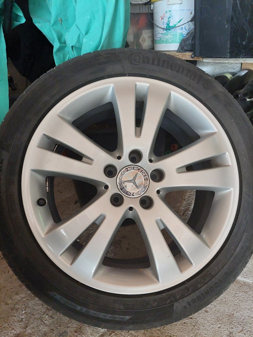 Jantes e pneus Mercedes 17"