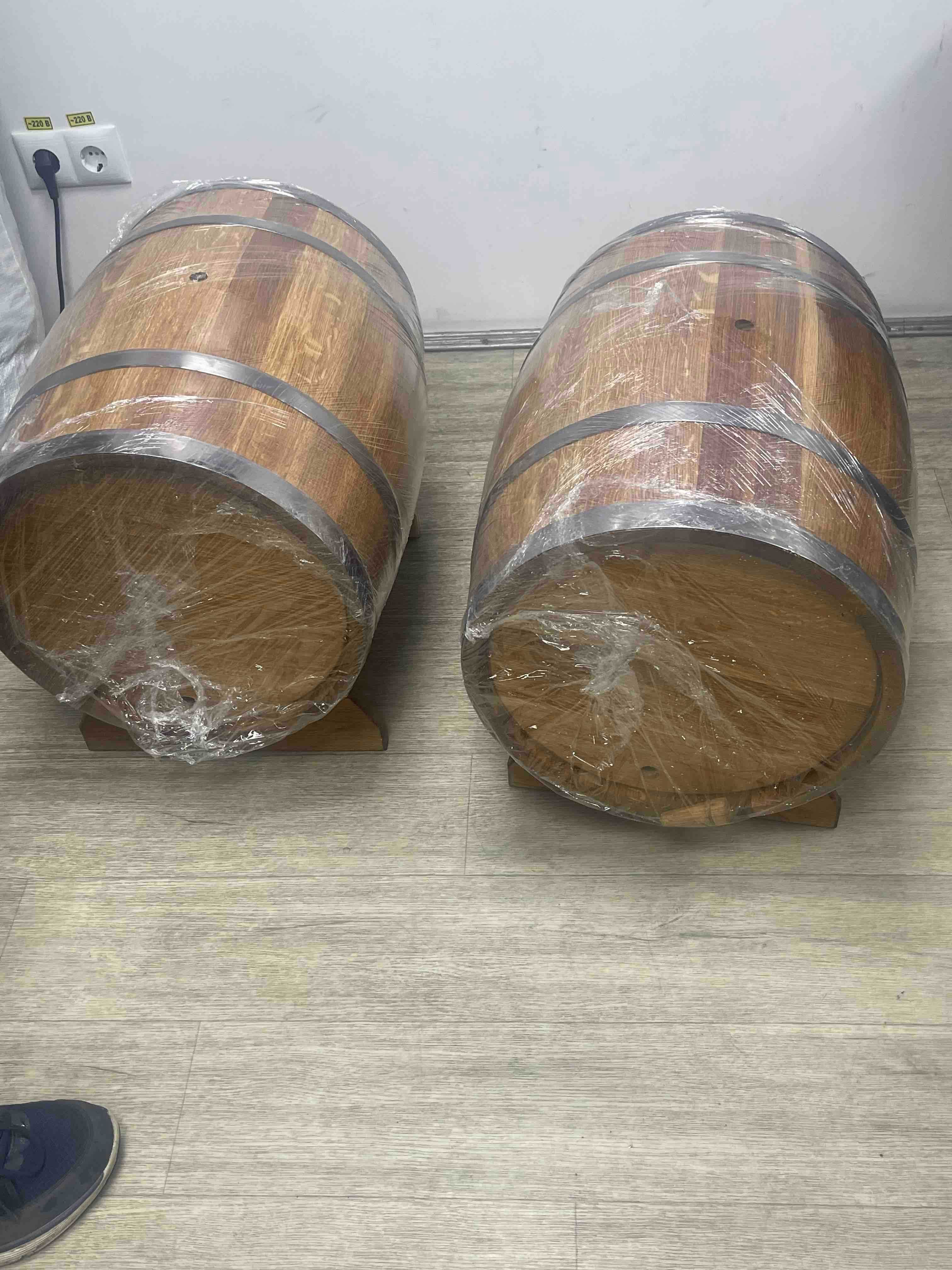 Бочка дубовая діжка дубова для алкоголя вина віскі алкоголю коняку