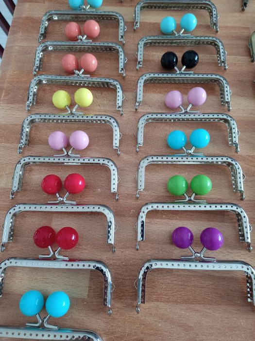 Fechos para carteirinhas