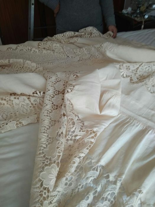 Colcha rendada em Linho