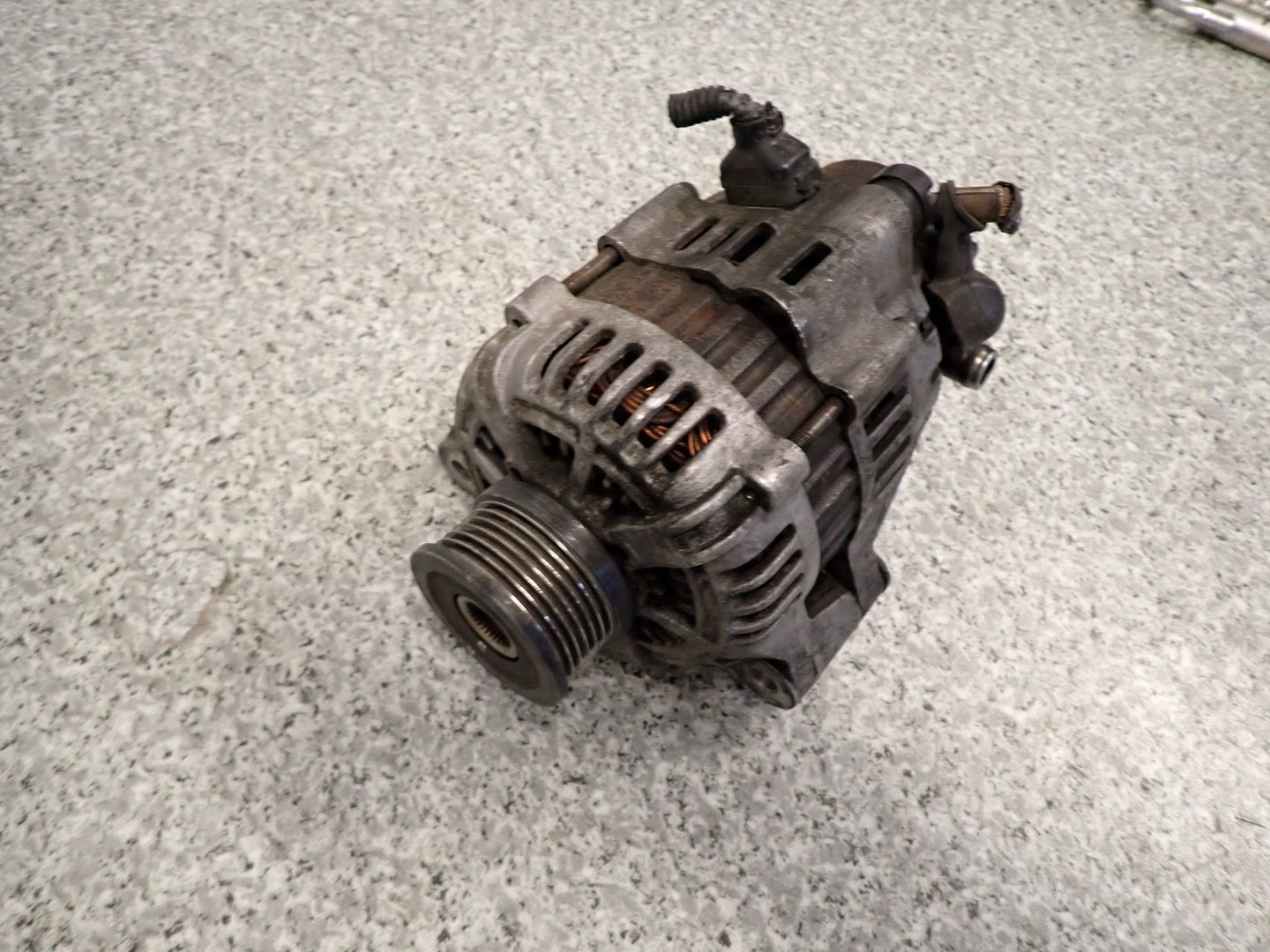 HYUNDAI SANTA FE TUCSON KIA SPORTAGE 2.0 CRDI ALTERNATOR
