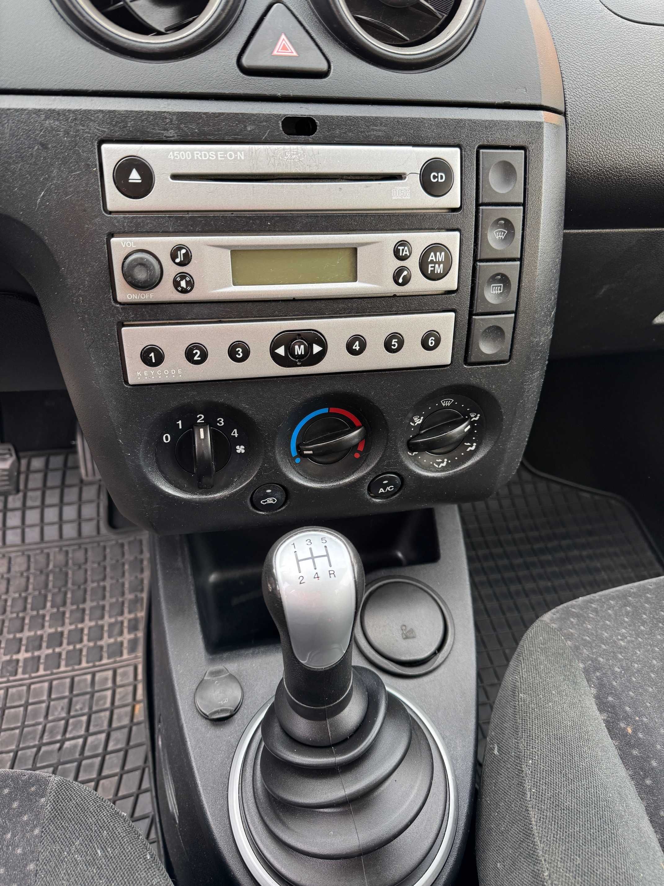 Ford Fiesta 1.6 TDCi 90KM Ghia, Klimatyzacja, Grzana szyba, Super stan