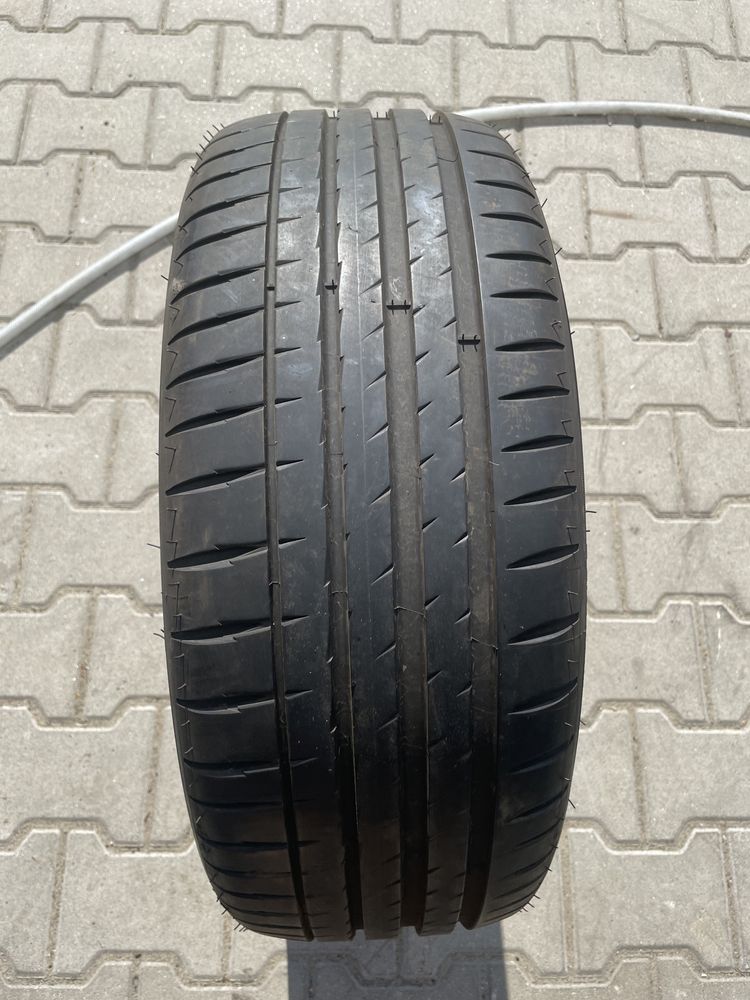 225/45/19 Michelin Pilot Sport 4 98W