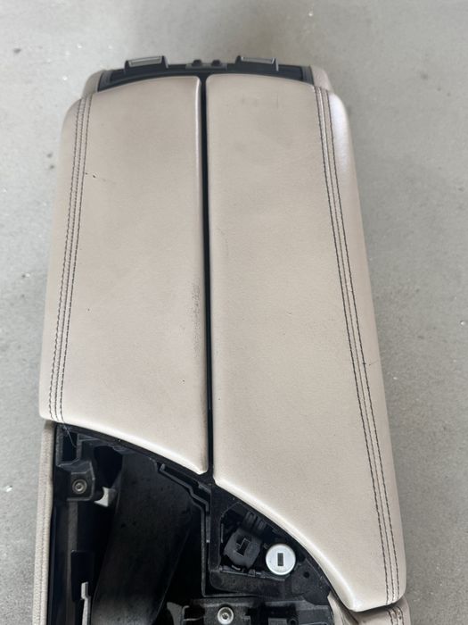 Підлокітник центральна консоль бмв ф10 bmw f10