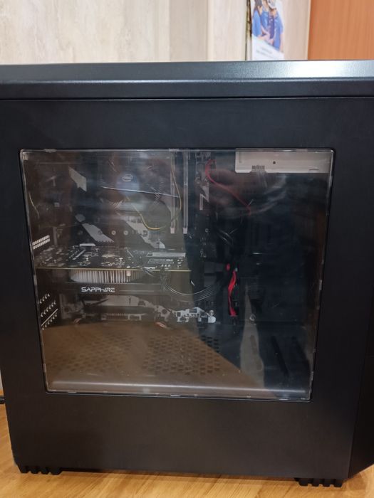 Torre hummer I5-7500 Ddr4 8GB Gráfica RX 560 - 4GB