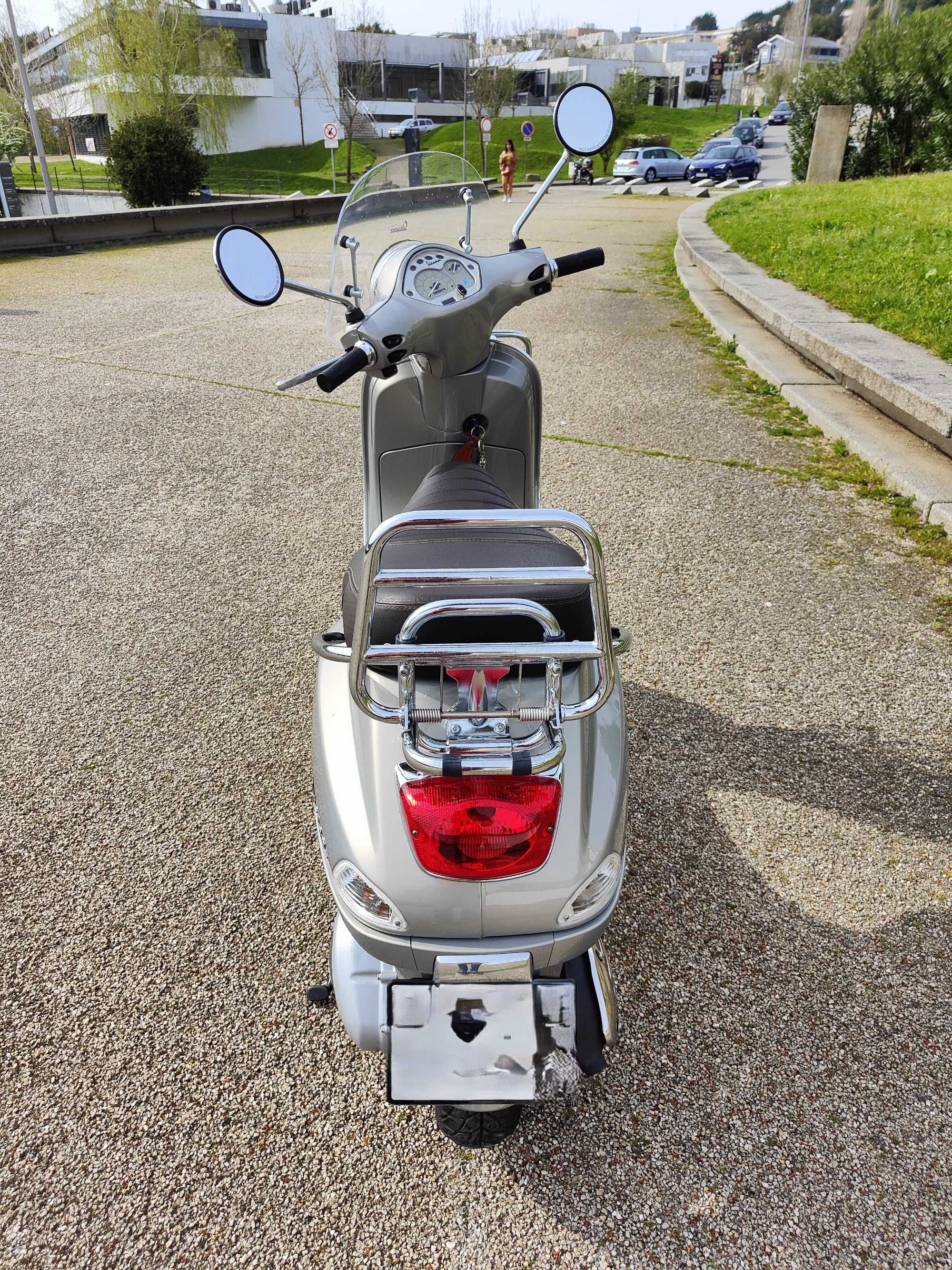 Vespa LX125 3V Touring