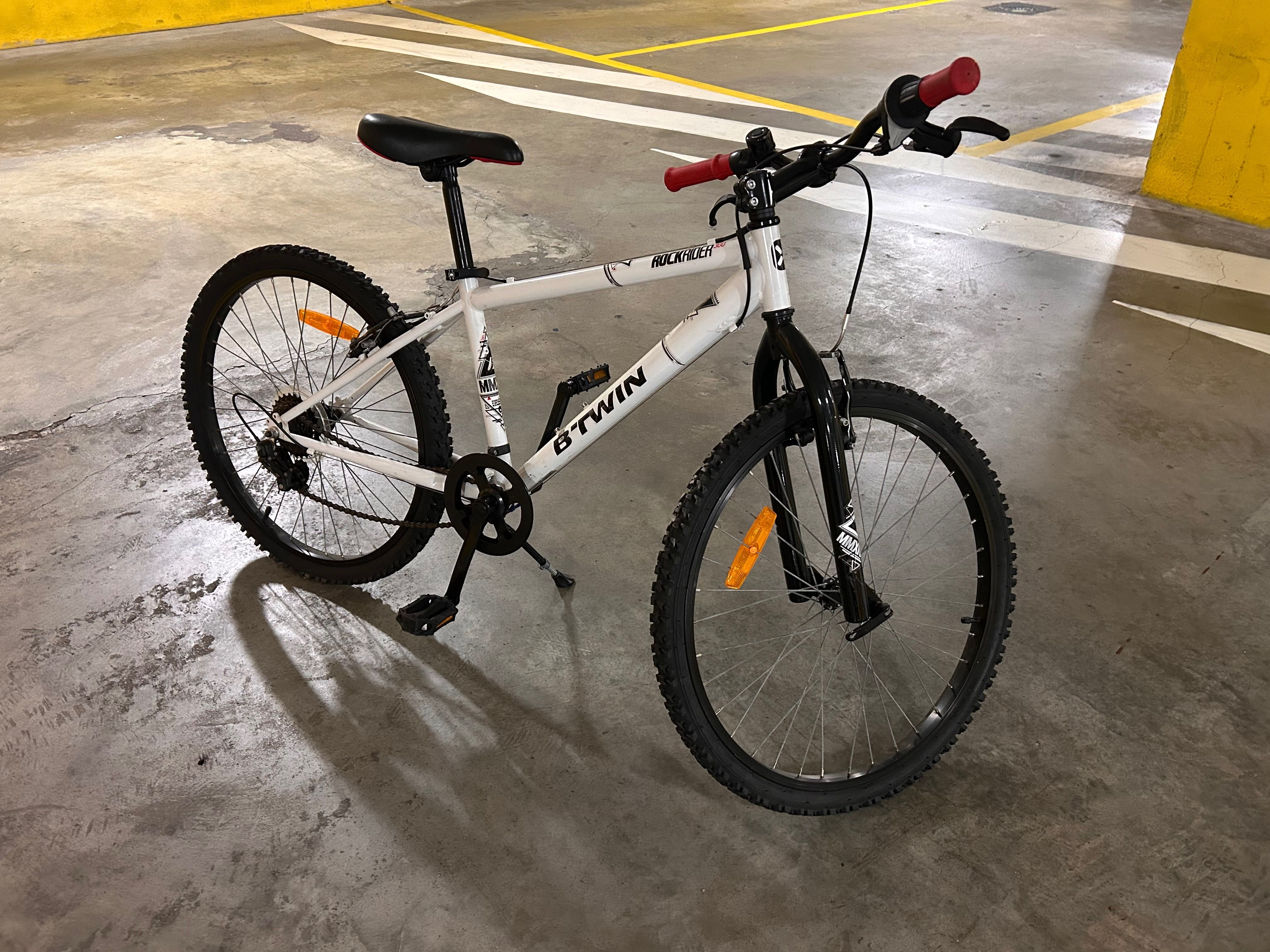 Bicicleta B’ Twin Rockrider 300