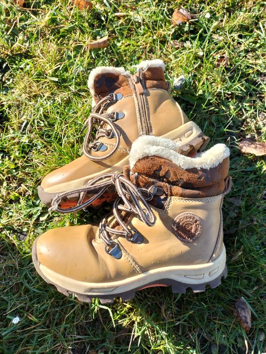 Zimowe buty, trzewiki dla chłopca