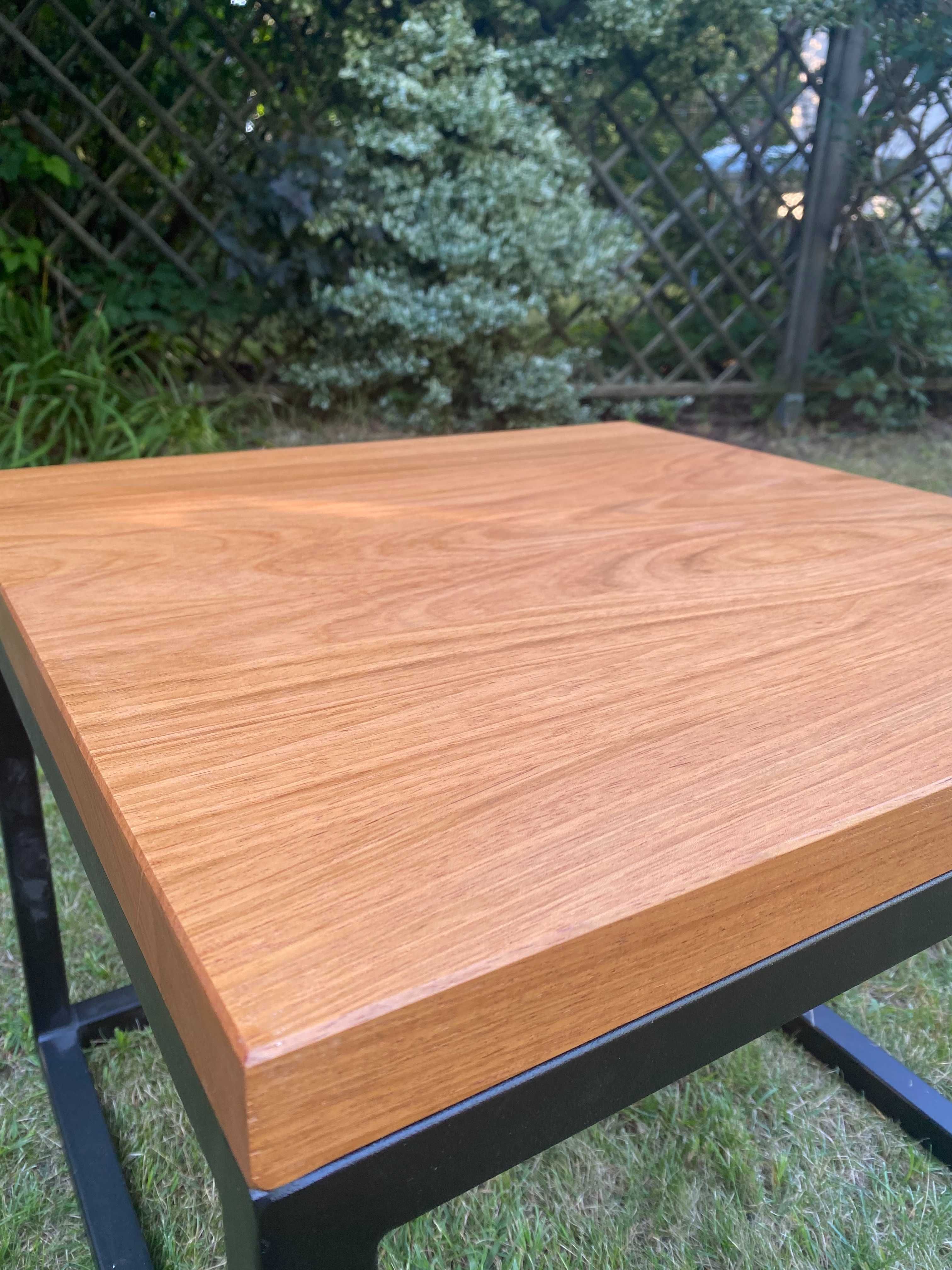 Nowy Loftowy stolik kawowy z drewna egzotycznego, 60x60