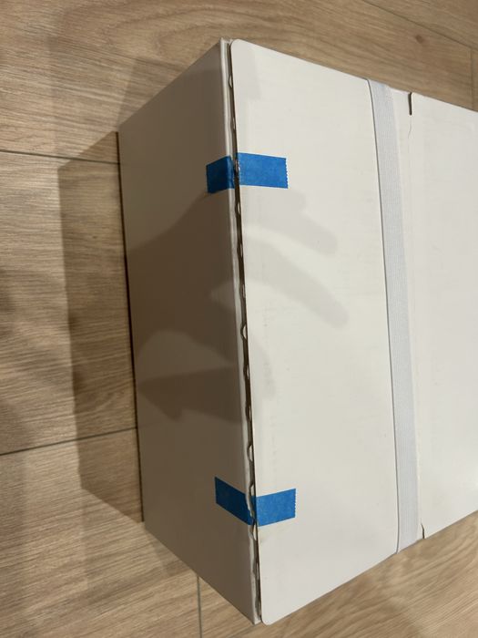 Коробка Hermes с документами и внешней упаковкой