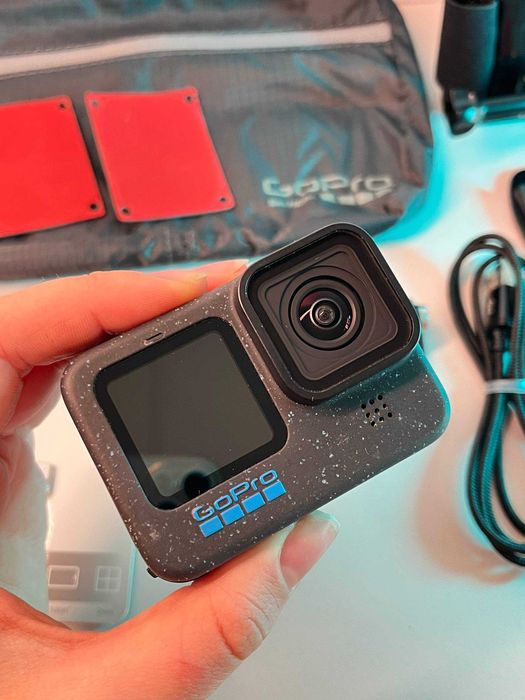 Екшн-камера GoPro Hero 12 з великим комплектом