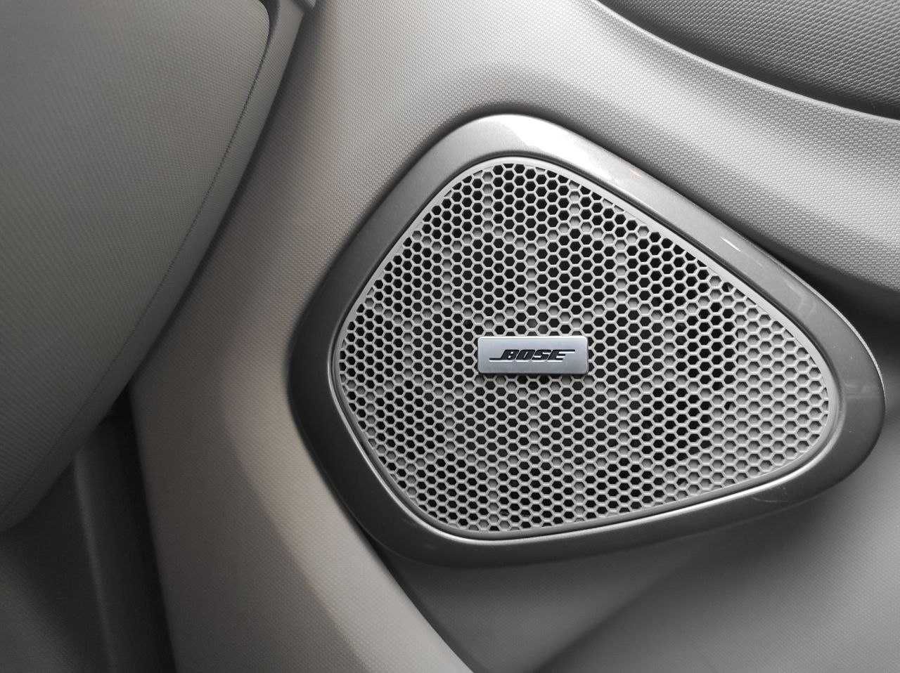 Renault Zoe 2017 Bose | SOH 95% | 300km | 41 кВт