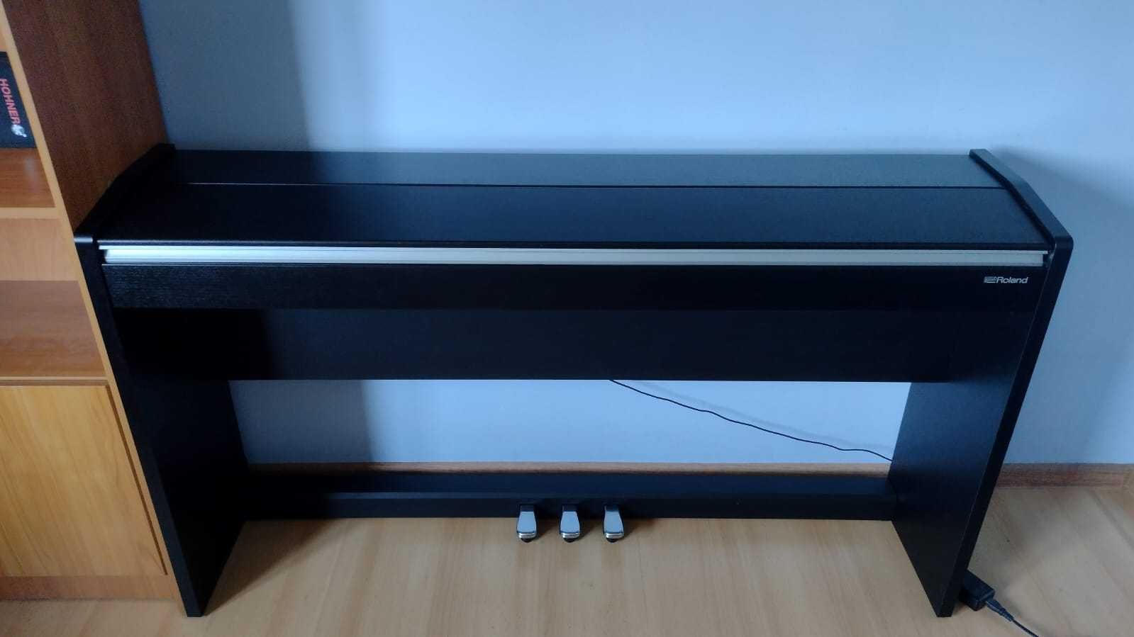 Pianino cyfrowe Roland F-140R