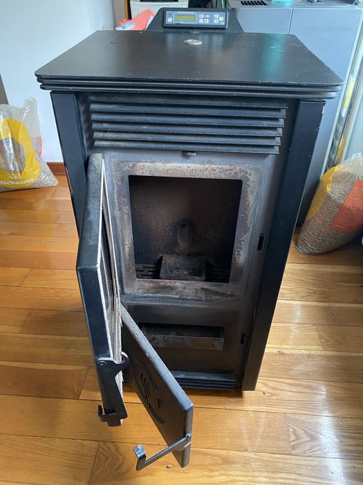 Salamandra a pellets