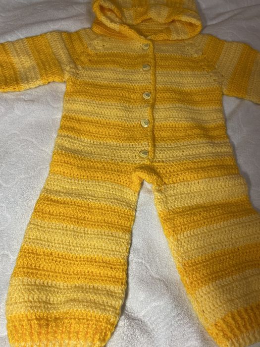 Вязаный комбинезон