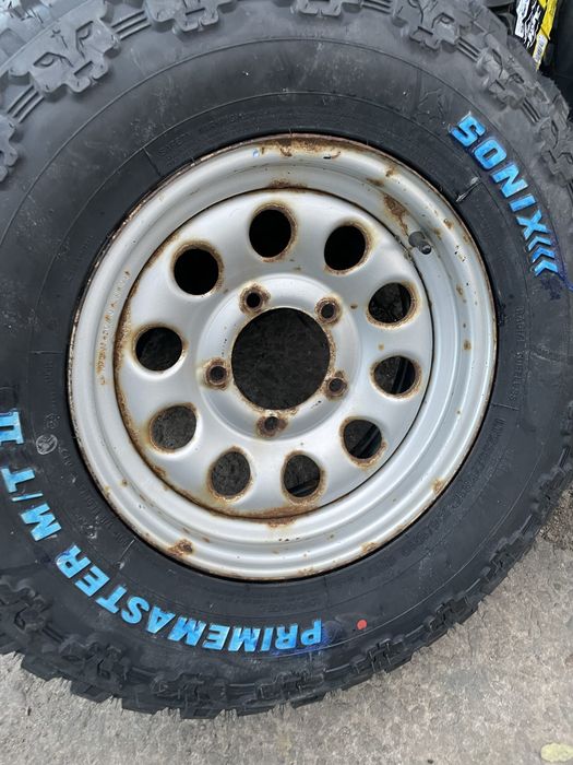 диски 5x139,7 ET5 R15 нива уаз буханка грязева резина 235/75 R15 MT