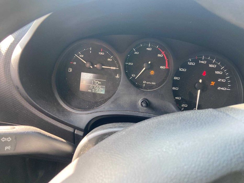 SEAT LEON 1,6 TDI CR 105KM, 2010R.