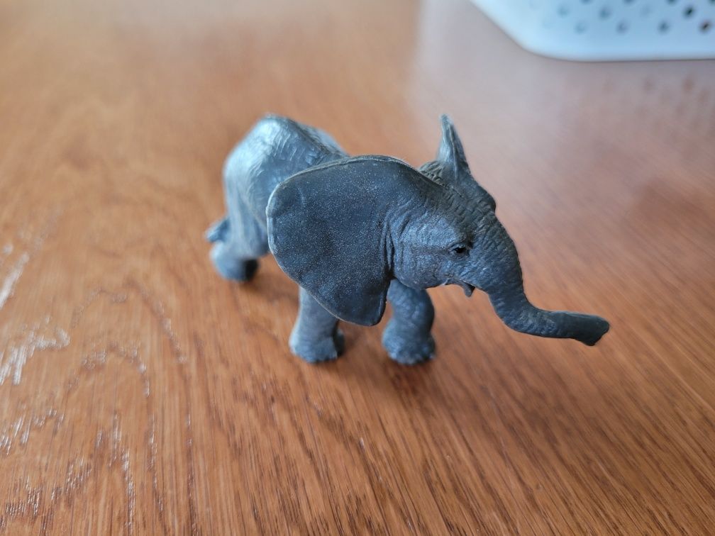Figurka zwierzęta safari słoń