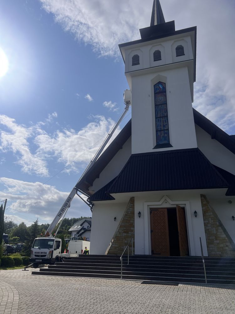 Usługi podnośnikiem koszowym 22m