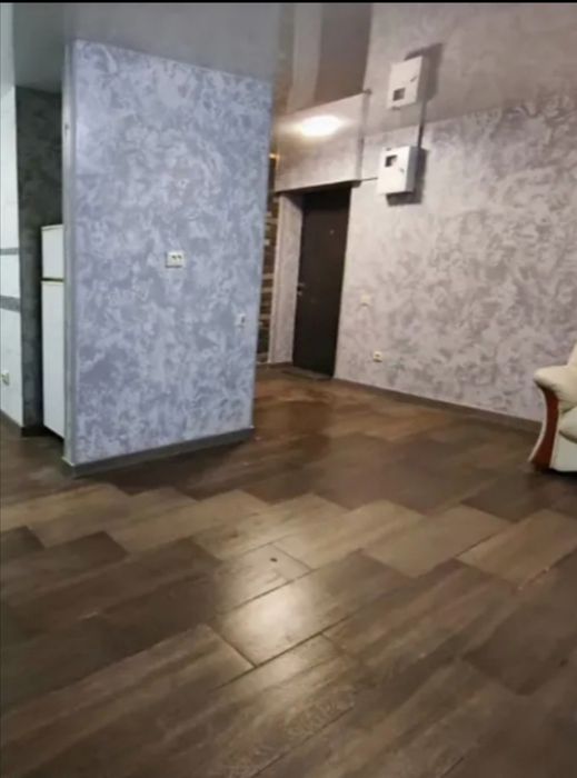 Продаётся 1 к. кв. в р-не Титова.
