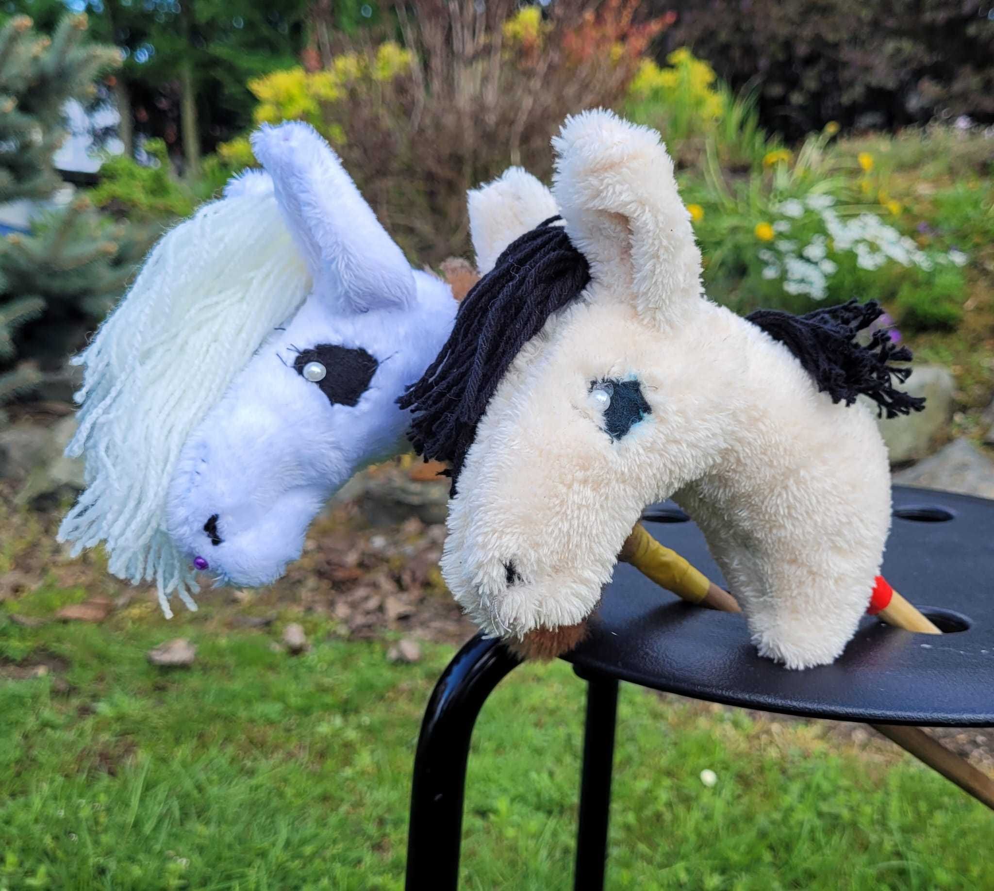 2x Hobby Horse "Elwis i Vanylla" rozmiar a5