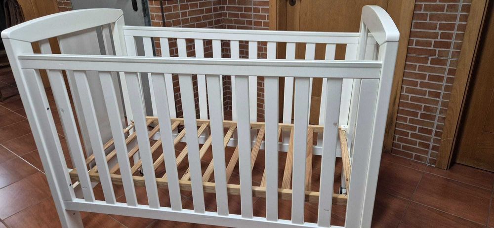 Vende-se berço Trama Star