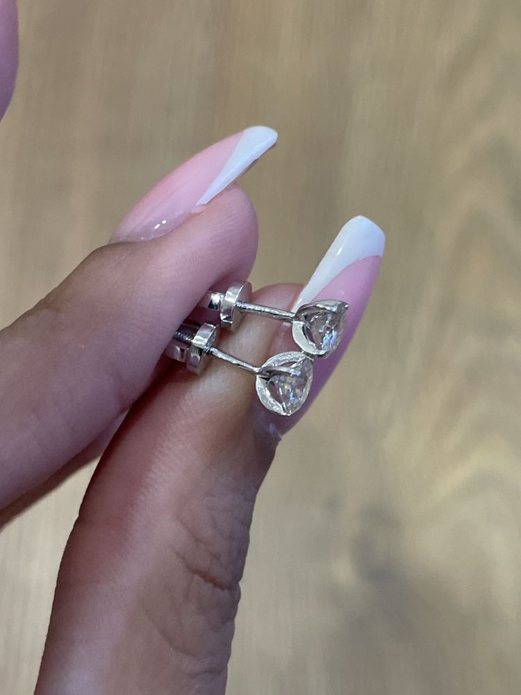 Серьги-гвоздики с муассанитом 0.50ct GRA белое золото 585