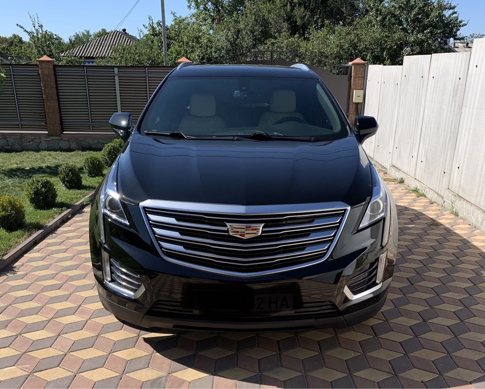 Продам Cadillac XT5