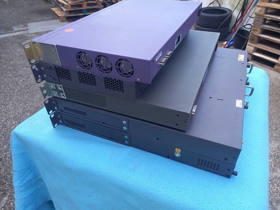 Switch with 24 Ports, Various Models64551412699267121