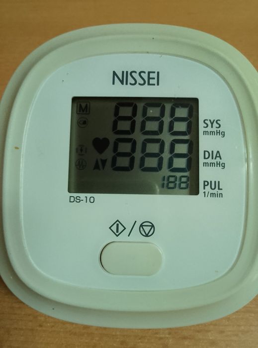 Ciśnieniomierz elektroniczny NISSEI