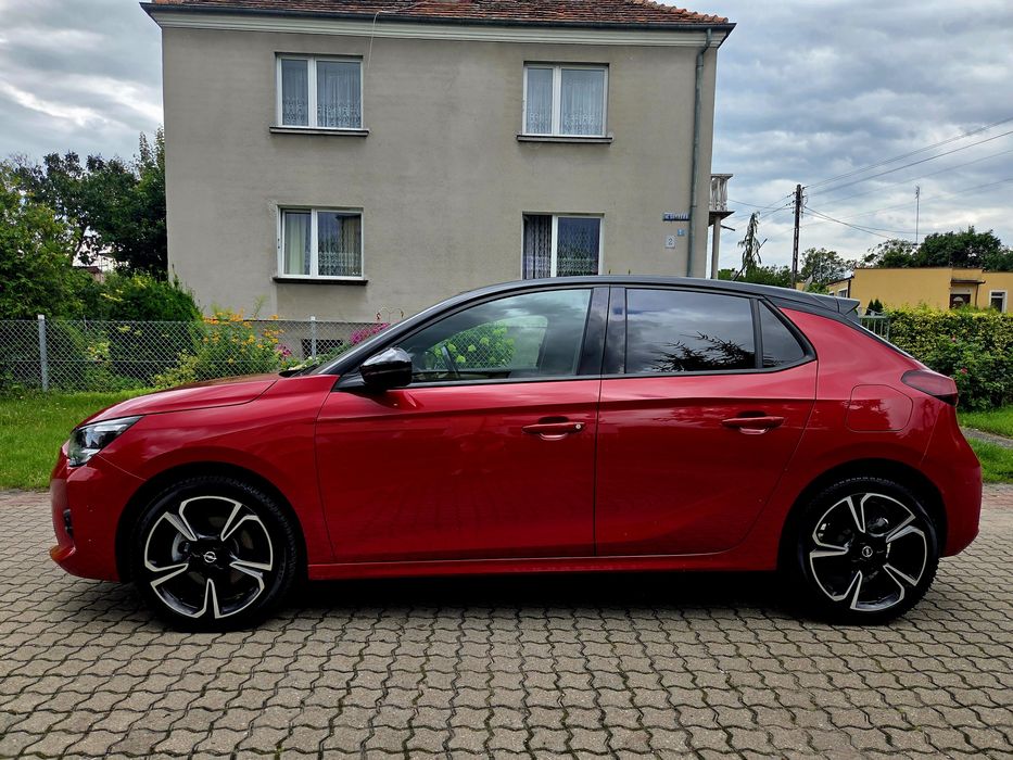 Opel Corsa GS Line 2020 rok.  1.2 benzyna == 
PRZEBIE
