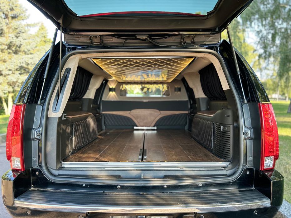 Послуги катафалк Кадилак. Ритуальний VIP транспорт. Оренда катафалк.